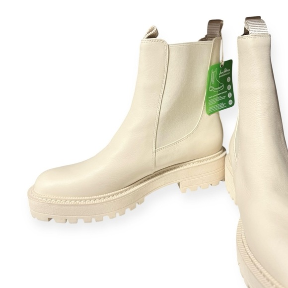 Sam Edelman Laguna Waterproof Lug Sole Chelsea Boot - Wide  🌻NEW w/tag Sam Edelman Laguna Weatherproof Leather Chelsea Lug Boot Size 9.5